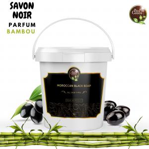 SAVON NOIR PARFUM BAMBOU - publicité-nouveaux produits la note de bambou dévoile des arômes herbacés et légèrement boisés,  qui rappellent les tiges et les feuilles de bambou. elle est également agrémentée de nuances d'eau claire et de rosée,  qui évoquent l'humidité et la 