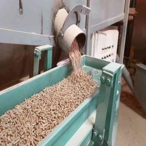 Wood Pellets DIN PLUS / EN Plus-A1 Wood Pellets  - renewable energy item--value--application--heating systym--density-->500kg/m3--diameter--6-8mm/ 6-25mm--shape--stick--length--<32mm--calory (j)--4500--moisture (%)--10--place of origin--france-- 	-- --brand name--wood pellet--model number--all model--ash content (%)--6--product name--100% wood pellet biofuels--wood 