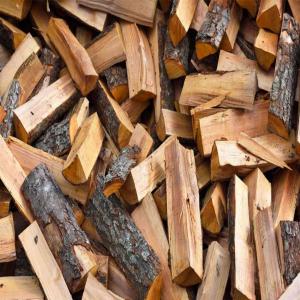 Kiln Dried Firewood/Beech Oak Firewood For Sale - wood charcoal fiber  supplies firewood from alder,  birch,  aspen,  hornbeam,  oak and ash.--the main parameters---• humidity- --- fresh--- dry,  not more than 25%.--• standard length- 25 –50± 2cm.--• side length- min 5cm – max 17cm. --• no more than 15% of not chopped firewood,  diameter of 5 – 8cm.--• the internal standard