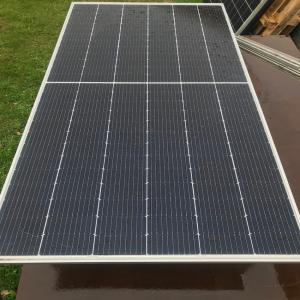 Panneaux solaires neufs à 55 euro - energie renouvelable livraison de 2 à 3 containers de panneaux neufs de 540w par mois.--panneaux jinko solar b,  grade provenant directement de l'usine.--prix- 55 euro par panneau,  exw usine.--ne laissez pas passer une occasion telle que celle-ci!--n'hésitez pas à prendre contact avec moi pour plus d