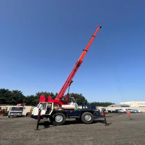 Grue mobile 4x4  ppm att 280 mobile crane  - matériels machines bonjour ----disponible à la vente ----type- grue mobile rapide --marque- ppm --modele- att 280 --annee- 1992 --heure- 8000--moteur mercedes --capacité de levage- 25 tonnes--fléchettes --treuil --carnet entretien --carte grise ----machine prete à travailler ----excellente 