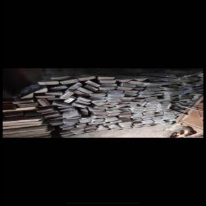 Lingot d'aluminium  - métaux disponible  de lingot d'aluminium recyclé , teste 98, 74% de pureté  une quantité  assez importante en algérie,  pour plus d'informations contactez nous 