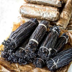  Grade A Tanzania Vanilla Beans For Sale - other this is simply put the best vanilla can buy. length starts from 14cm but it--is possible to adjust and customise your order up to 17cm. vanillin content--is- 1.8 - 2.4%--moisture content is- 30 - 35%.--name- good quality vanilla bean--item no.- pd-tw-170--grade- aaa--features- no speckle,  no mould,  