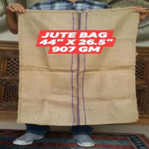 jute bag 44' x 26.5' 907 gm - conditionnement nous recherchons des clients pour acheter nos sacs  jute bag 44'' x 26.5'' 907 gm pouvant contenir du maïs,  de l'arachide,  du gari,  du sucre,  du sorgho,  du mil et autres. nos sacs sont bien grand et une très bonne qualité.