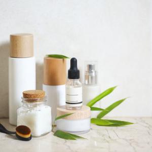 COSMETIQUES - hygiene entretien nos cosmétiques sont fabriqués avec des produits locaux. nous disposons d'une large gammes de savons,  crèmes,  huiles, baumes de massage relaxant,  gel de douche,  shampooing,  pommades.--soucieux du bien etre et de la satisfaction de nos clients,  nous produisons conformément 