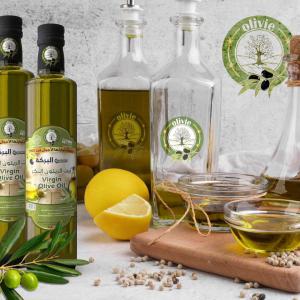 Fournisseur Huile Olives et Dattes Premium  - huiles fournisseur d'huile d'olive extra-vierge premium et de dattes d'algérie----professionnel de l'import-export en france et en suisse,  je vous propose une sélection de produits authentiques et de haute qualité en provenance d'algérie,  avec des certificats garantissant leur o