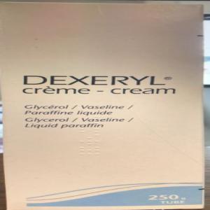 Vente en gros de crème Dexeryl  - hygiene entretien vente en gros de la crème dexeryl. cette crème est indiquée dans le traitement d'appoint des états de sécheresse cutanée et de certaines affections de la peau telles que l'eczéma atopique,  les états ichtyosiques,  psoriasis. --