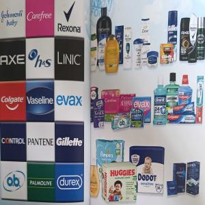 Toutes les Marques Dove, Rexona, Colgate.. - hygiene entretien bonjour,  nous distribuons toutes les marques de champoing,  crème,  déodorants,  parfums,  lingettes,  couche pour bébé,  rasoirs toutes les grandes marques que vous retrouvez dans un supermarché nous les distribuons en gros à travers nos différents lieu su