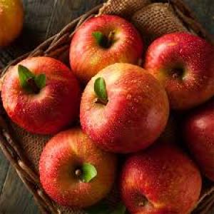 apples - fruits and vegetables we have apples and other fruits available and ready for shipment,  we sell at affordable prices and our apples come with documents.