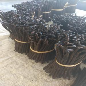 High Quality vanilla beans from Madagascar - aromatic spices we are supplying best quality black dried vanilla beans from madagascar moisture -30%-35% vanillin- 1, 6%-2, 4% lenght- 14cm-20cm shelf life - 24months the pods are origin from northeastern of madagascar , they are full aroma and 100% natural . free contact us to make an order