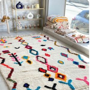 Tapis en laine 100% faits mains - publicité-nouveaux produits bonjour, --nous mettons en vente des tapis marocains en laine 100% faits à la main. pour toute information,  prière de nous contacter.--merci