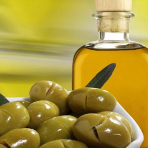 EXTRA VIRGIN OLIVE OIL - huiles high quality extra virgin olive oil from spain,  italy and tunisia. we are capable of supplying very large quantity at reasonable price. please contact us any time.