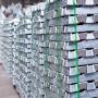 aluminum ingots / lingots d'aluminium